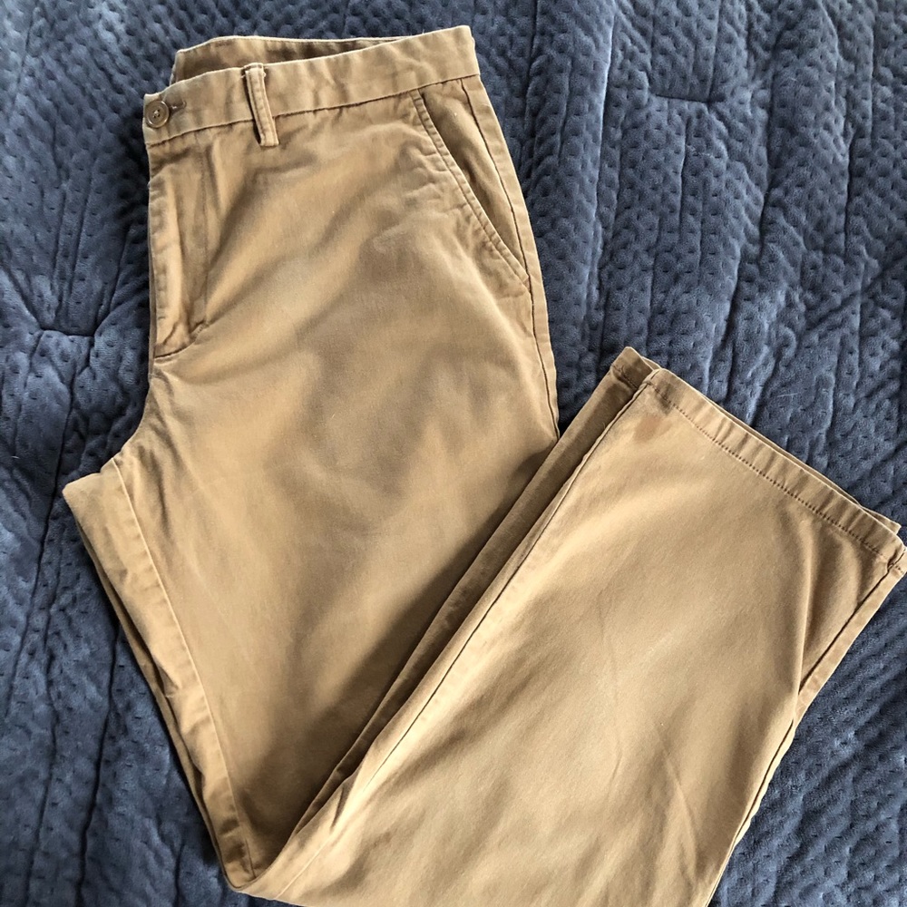 Old Navy Ultimate Loose Casual Khaki Chino Pant